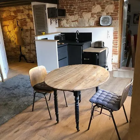 Location Loft D'artiste Dans Village Pittoresque