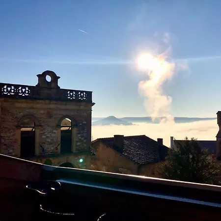 Location Loft D'artiste Dans Village Pittoresque * Penne-dʼAgenais